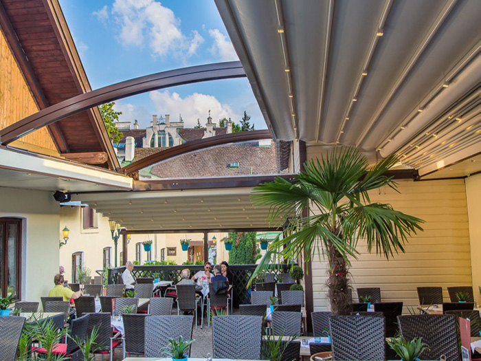 Automated Louvered Roof Manufacturer