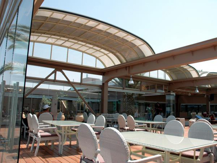 Retractable Enclosures